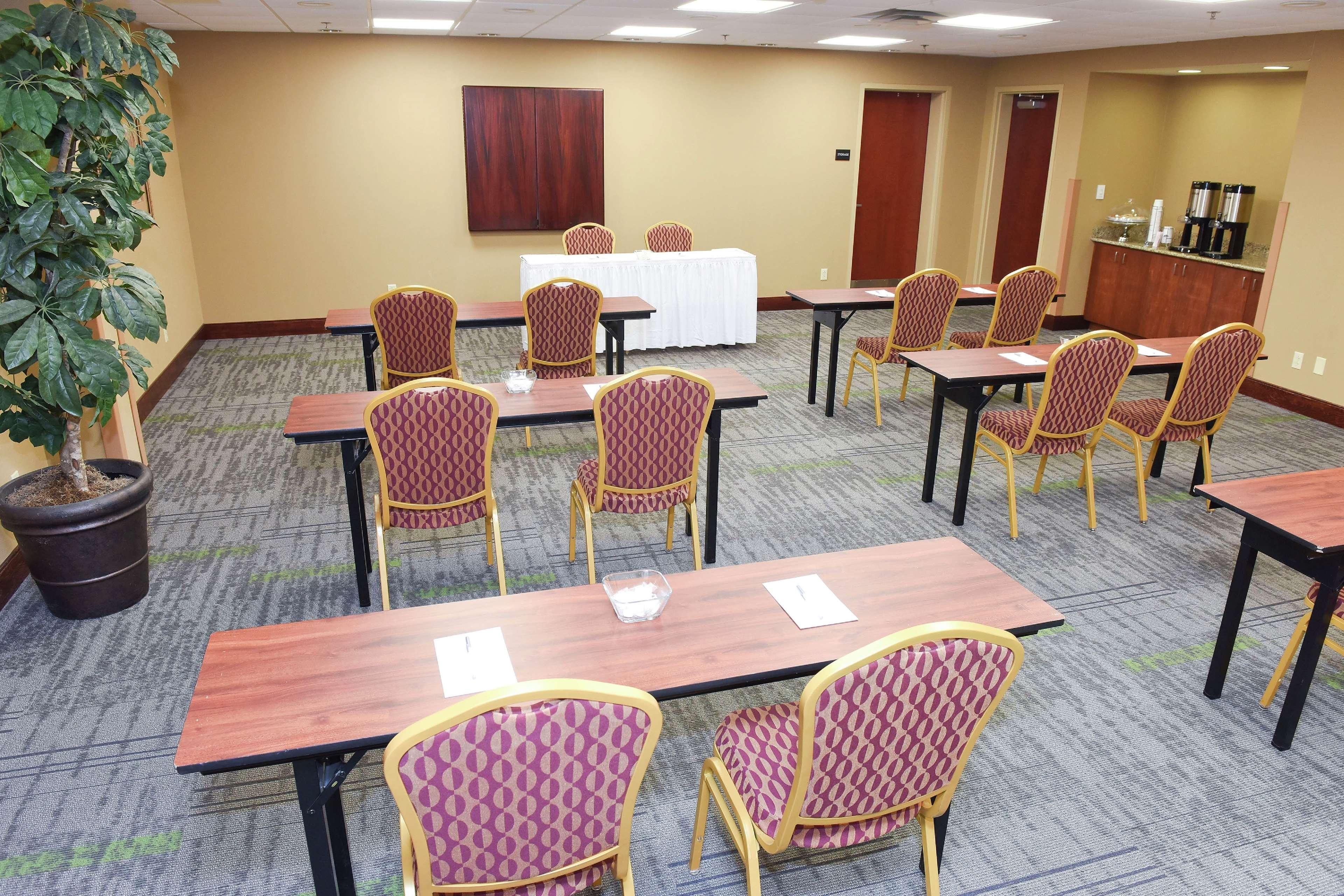 Hampton Inn & Suites Madisonville Zewnętrze zdjęcie