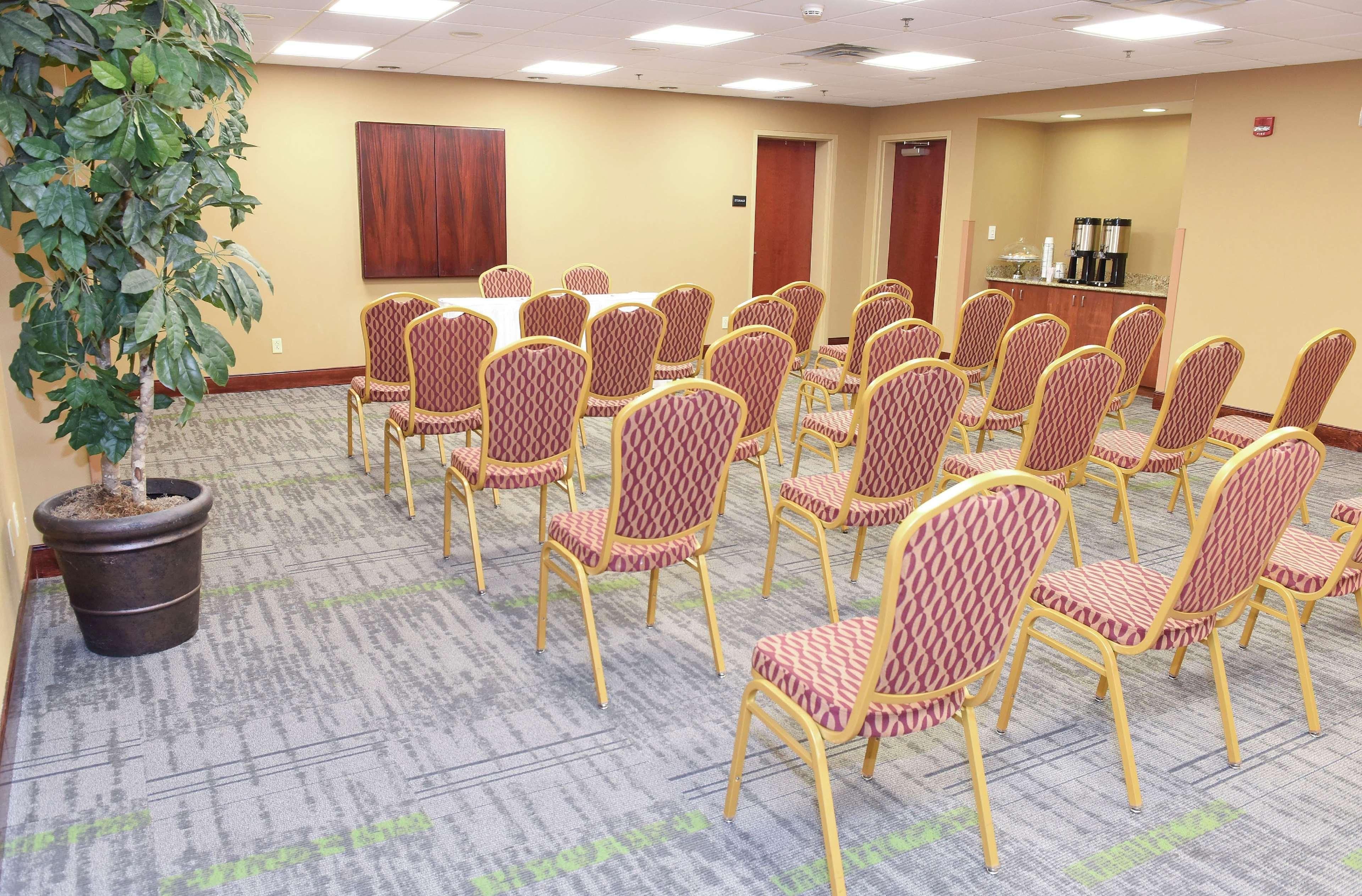 Hampton Inn & Suites Madisonville Zewnętrze zdjęcie